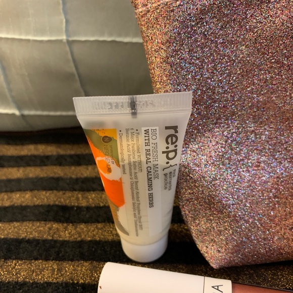 Never used makeup with new makeup bag $10 - Picture 2 of 4